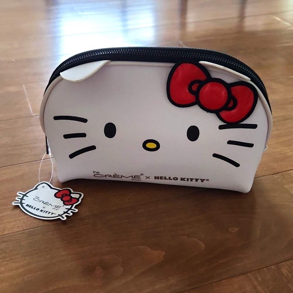 NWT Creme Shop Hello Kitty cosmetic bag